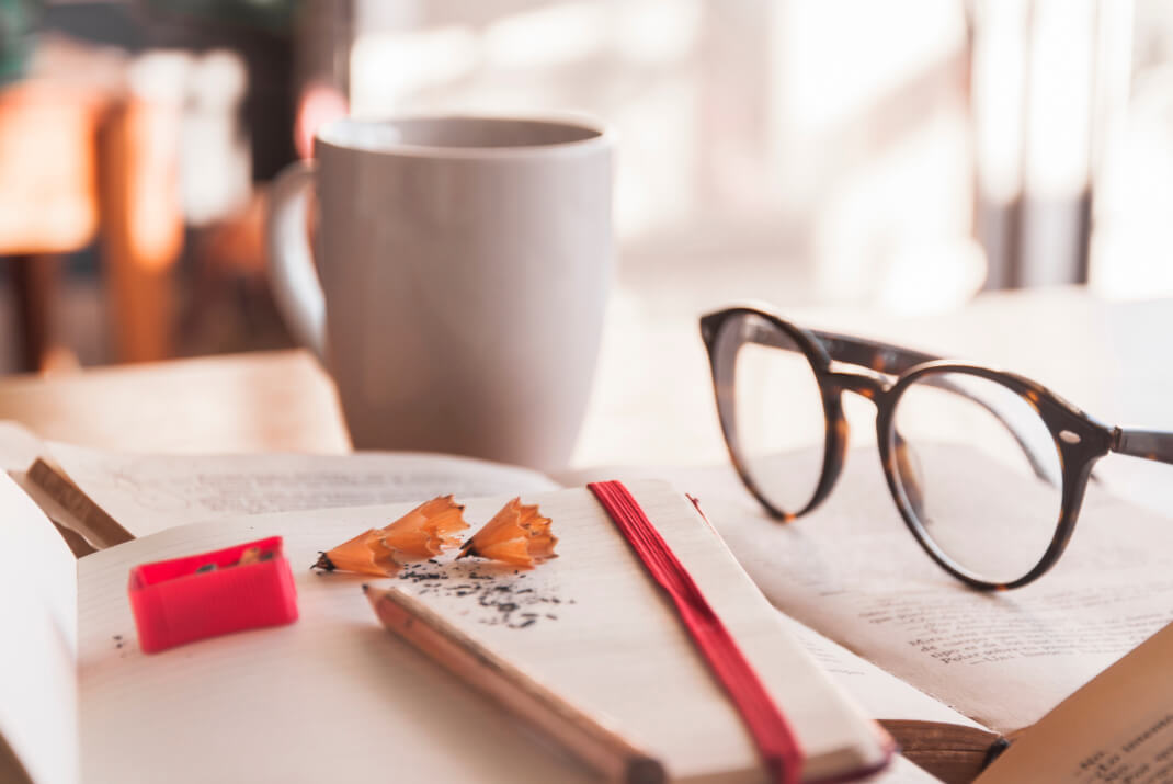 Stylish Specs: Trends and Tips Blog image